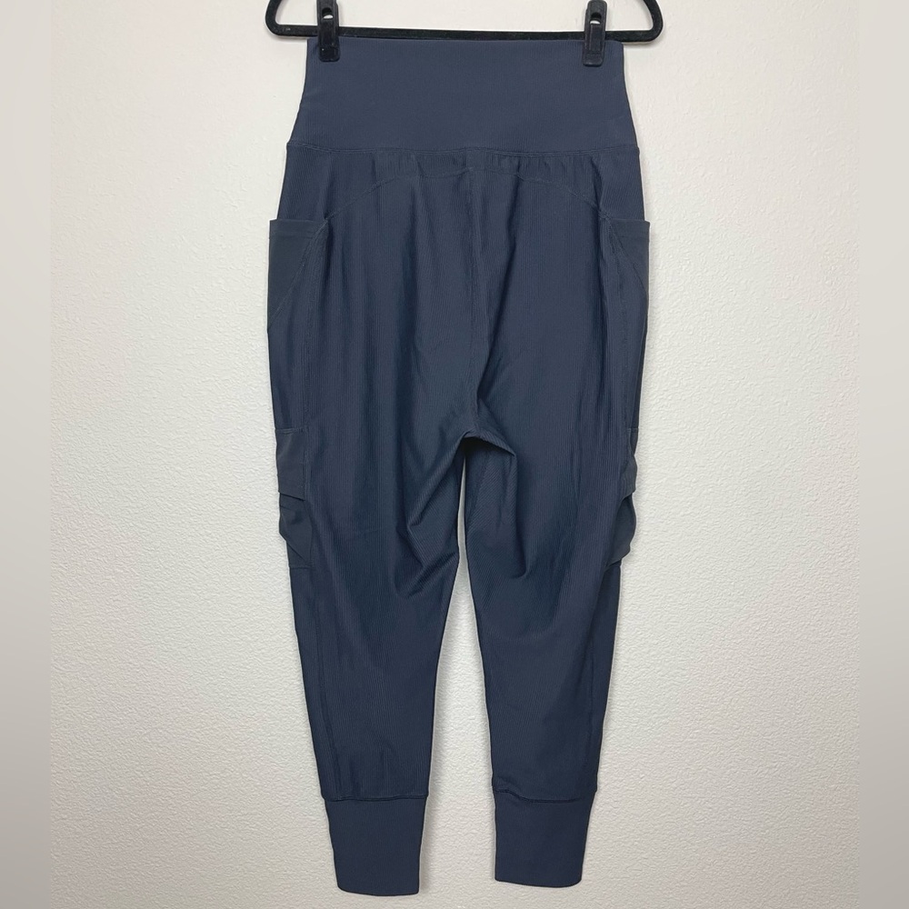 FREE PEOPLE Movement Women's Medium Take A Hike Ribbed Harem Pants Black Yoga - Picture 6 of 11